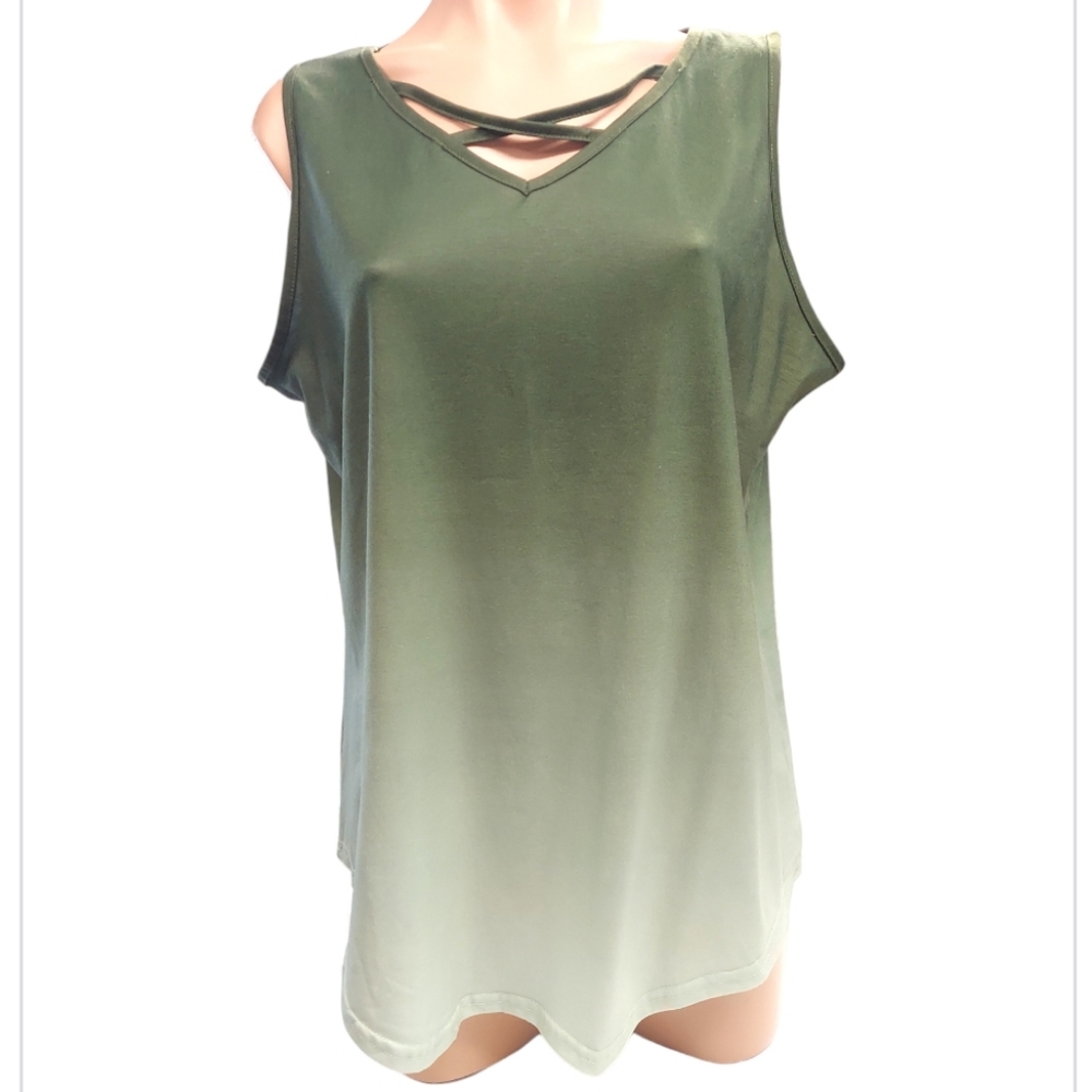 BTQ Ombre Cutout Crisscross VNeck Sleeveless Top Tank Style Shirt Top